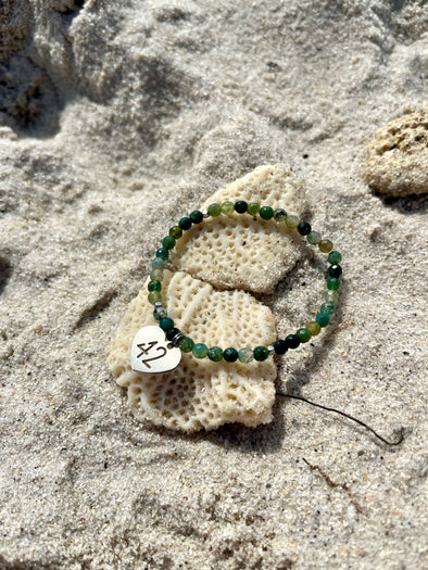Bracelet 42 en perles naturelles vertes