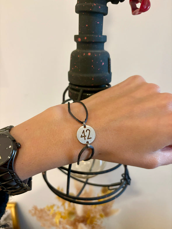 Bracelet 42 petite médaille anthracite