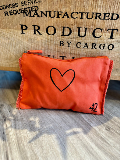 Pochette orange coeur