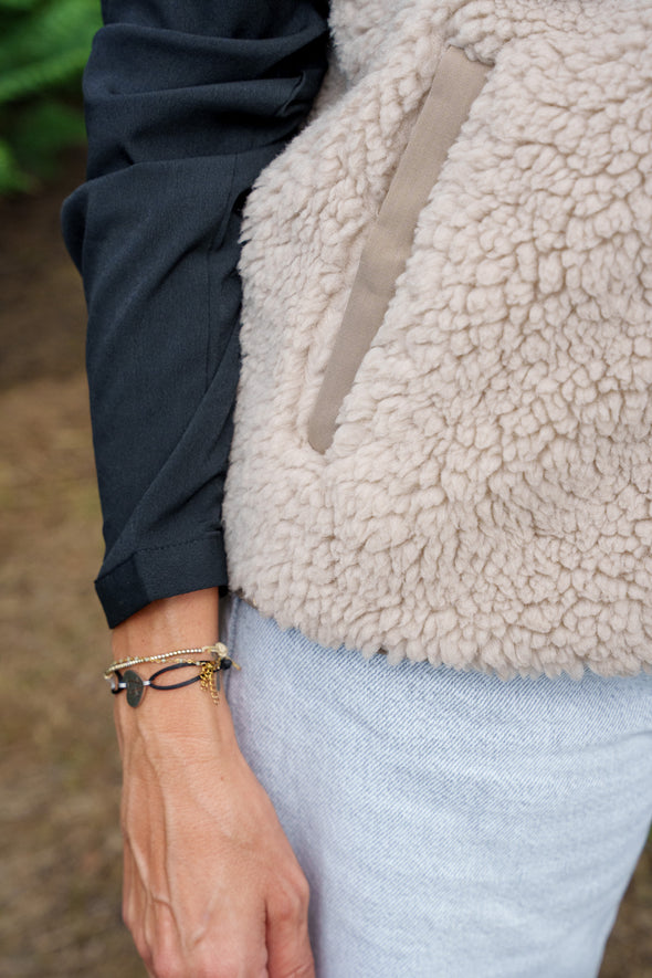 veste mixte sherpa sans manche sable
