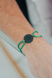 Bracelet 42 Médaille Noire Cordon Vert